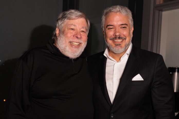 Iván Duque y Steve Wozniak