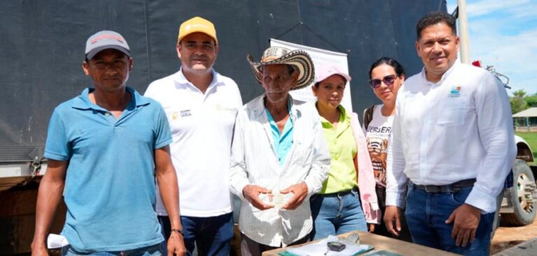 Desarrollo Rural inició la entrega de suplemento alimenticio animal