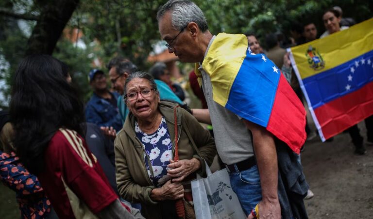 Más de 1.000 detenidos y 11 civiles muertos en protestas contra Maduro