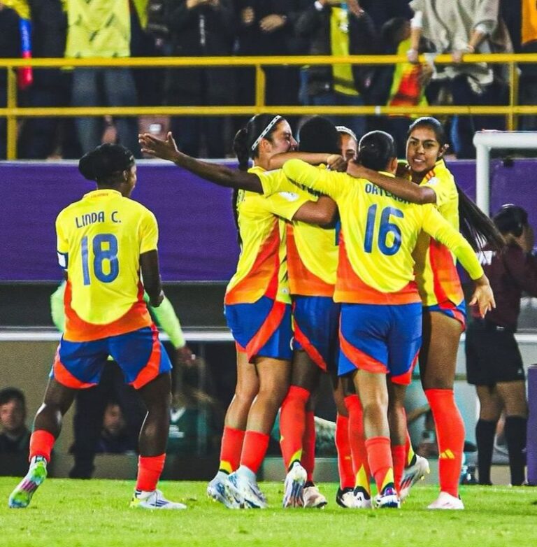 Colombia arranca con victoria en el mundial Sub-20 femenino: triunfo 2-0 sobre Australia en El Campín.