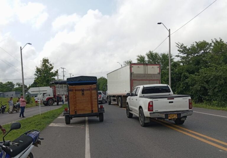 Camioneros protestaron en Planeta Rica por aumento de precios de ACPM