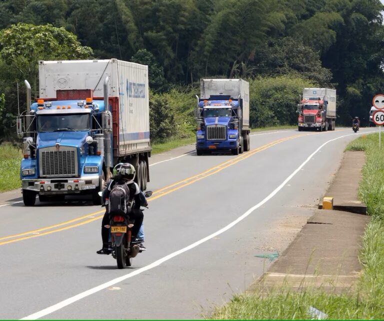 Paro camionero amenaza suministro de gas a 5,000 usuarios en Bolívar