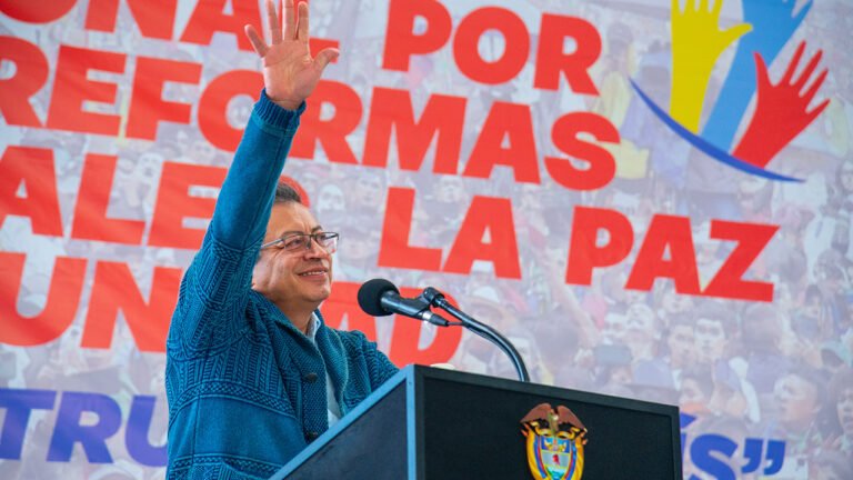 «Prácticamente es una acción que cierra un proceso de paz con sangre»