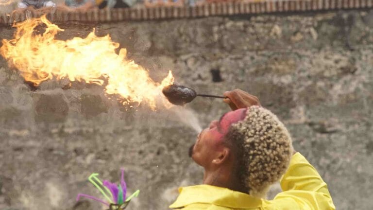 La fiesta  en Cartagena y la oportunidad de la economía popular.