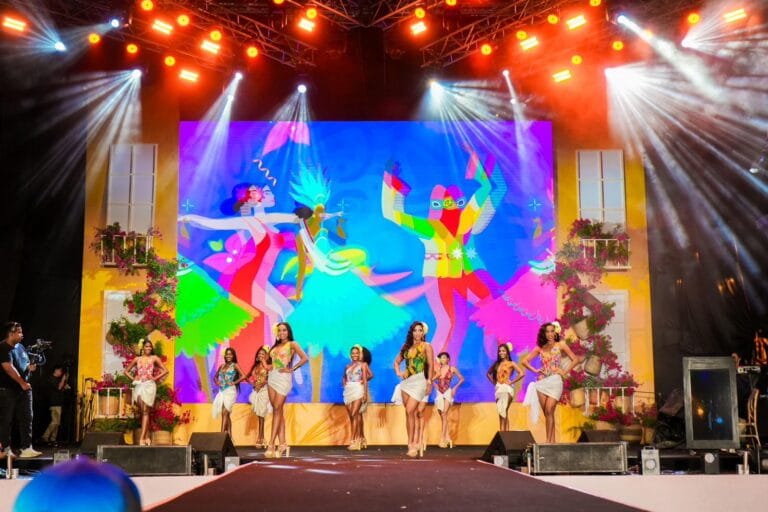 ¿ Por qué hay fiesta en Cartagena ?