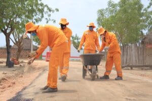 Grupo de Trabajadores en la víaFoto: Invías