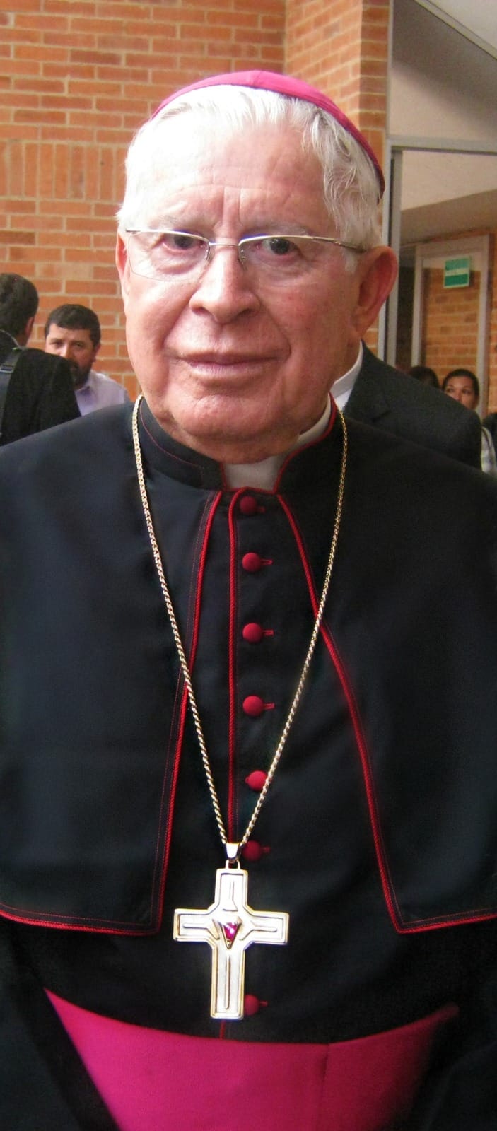 Monseñor Héctor Gutiérrez Pabón (QEPD)