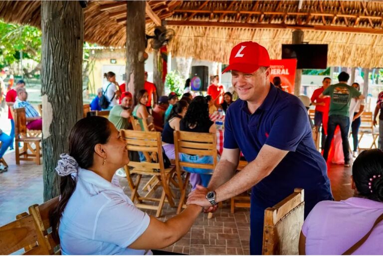 Héctor Olimpo Espinosa critica el manejo de la educación en el gobierno de Gustavo Petro