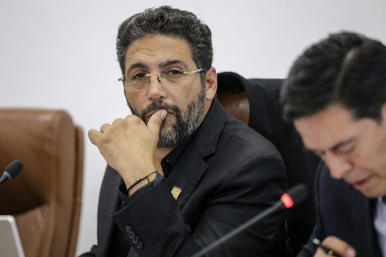 Estas son las fechas de citaciones en indagación a campañas de Flórez y Escaf