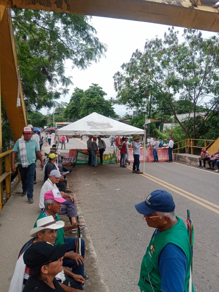 foto: Bloqueos en Colombia siguen afectando la movilidad