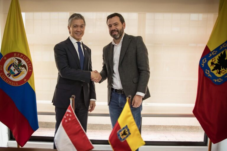 El alcalde Galán recibe al embajador de Singapur- Foto Alcaldia Mayor de Bogotá - Oficina de Comunicaciones