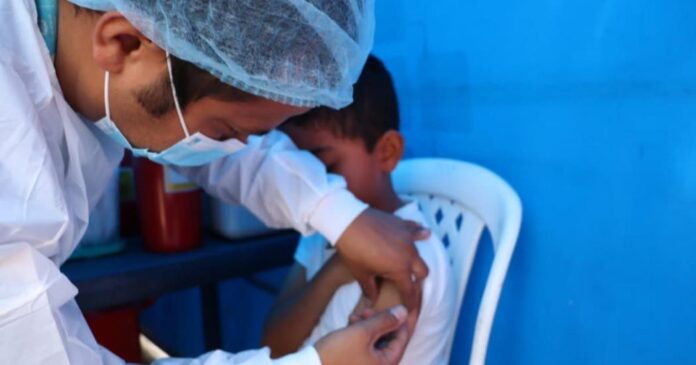 Imagen Alcaldía de Bogotá - Secretaría de Salud -vacunate-contra-la-fiebre-amarilla-antes-de-viajar-durante-la-semana-santa