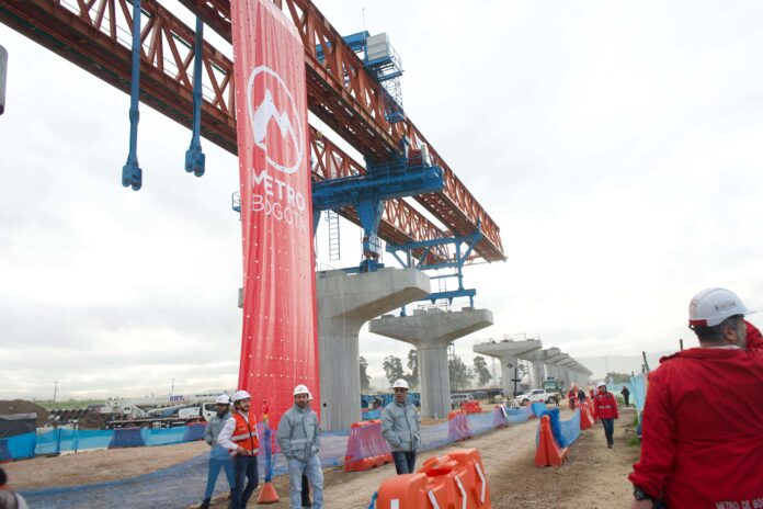 Alcaldía de Bogota obras-del-metro-de-bogota_-construccion-viaducto-con-vigas-lanzadoras-
