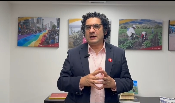 Imagen del Secretario de integración Social - pantallazo Alcaldia de Bogotá - Roberto Ángulo