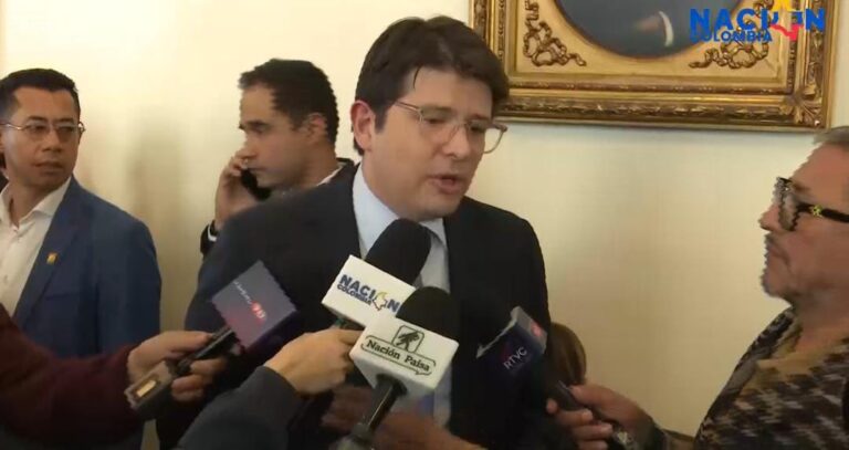 Reacción de Miguel Uribe tras el hundimiento de la consulta popular:  «La reforma laboral no beneficia a los trabajadores”