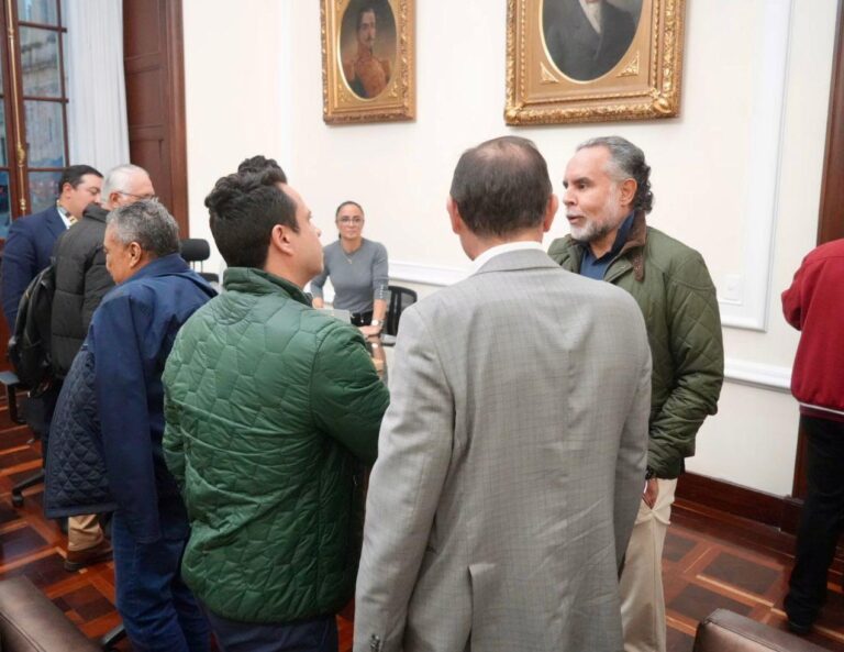Gobierno radica consulta popular con 16 preguntas