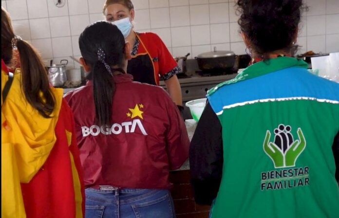 Foto Alcaldía de Bogota - Trabajo conjunto de entidas controlando y enprevencion contra el trabajo infantil