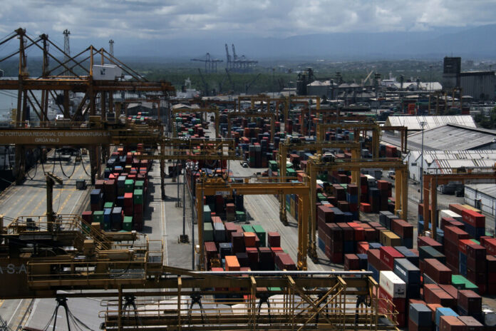 carga-portuaria-colombia-2025.jpg
