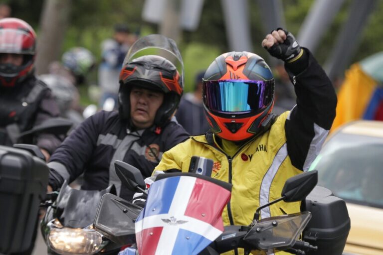 moteros-bogota-bloqueos-dialogo.jpg