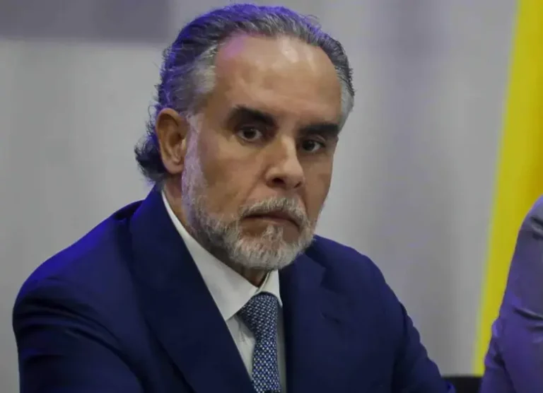 Alza del salario mínimo debe ser de dos dígitos