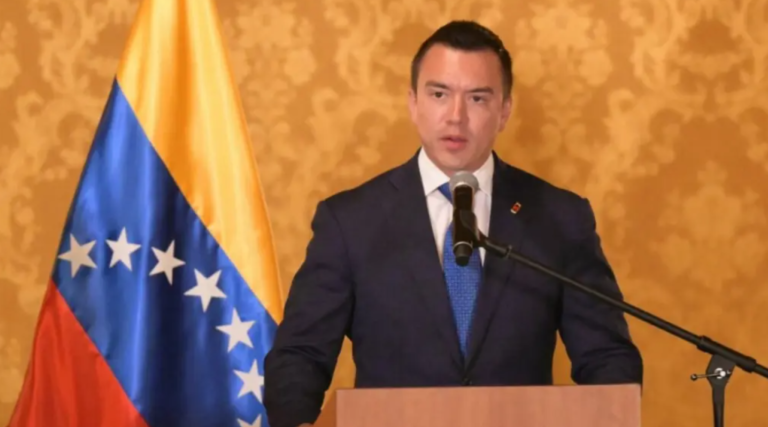 Ecuador impondrá arancel del 30 % a importaciones colombianas