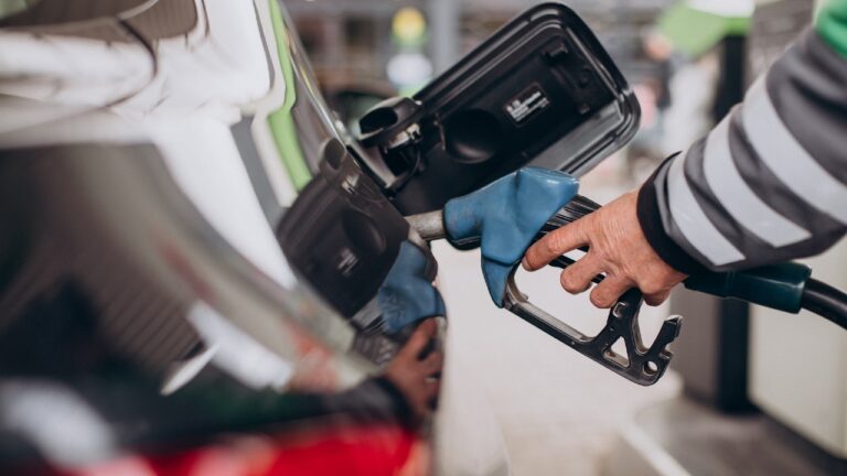 Sube el precio de la gasolina y el Acpm en todo el país
