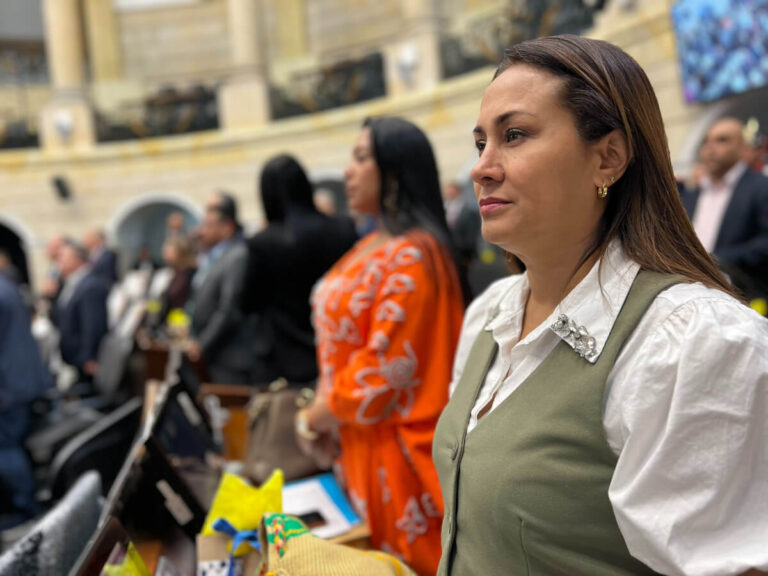 La Red de Veedurías llevará a la senadora Berenice Bedoya ante la Corte Suprema