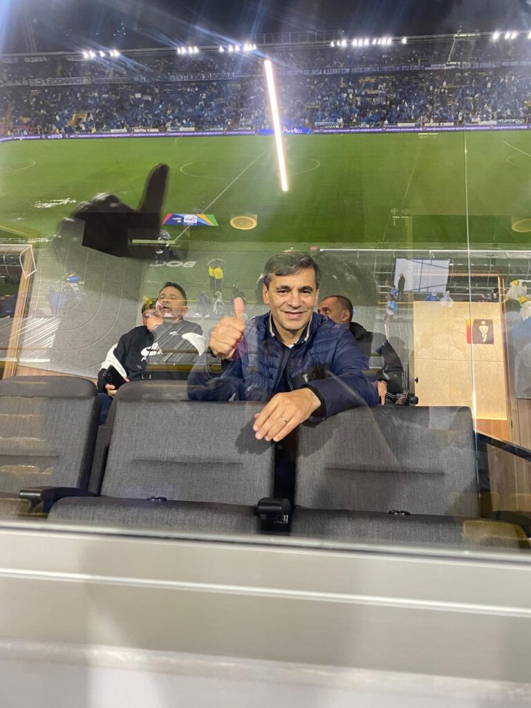 ¿Quién es Fabian Bustos? El nuevo técnico de un Millonarios en aprietos