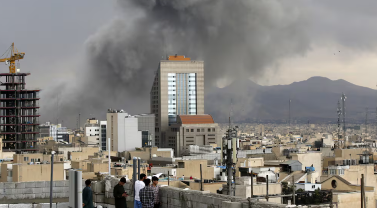 Tensión Mundial: EE.UU. e Israel lanzan una ofensiva histórica contra Irán