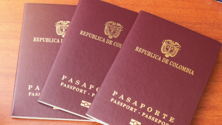 Buena posición del pasaporte colombiano en ranking internacional