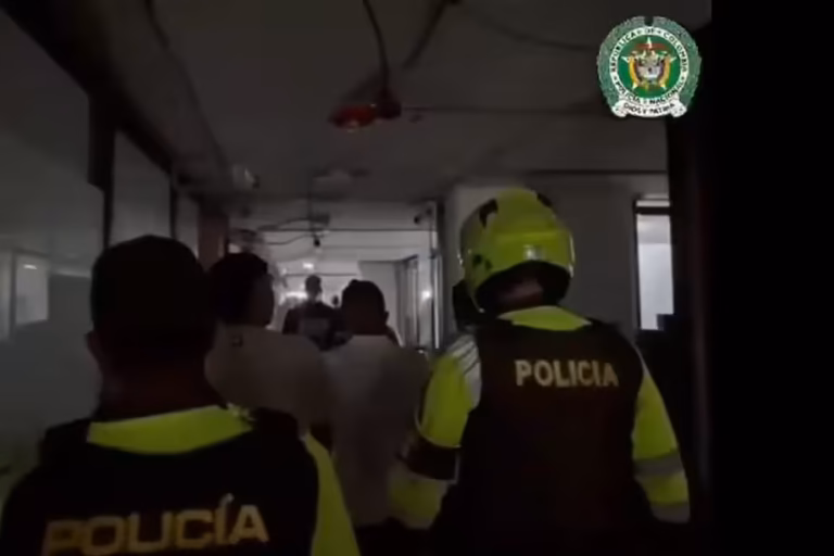 Policia