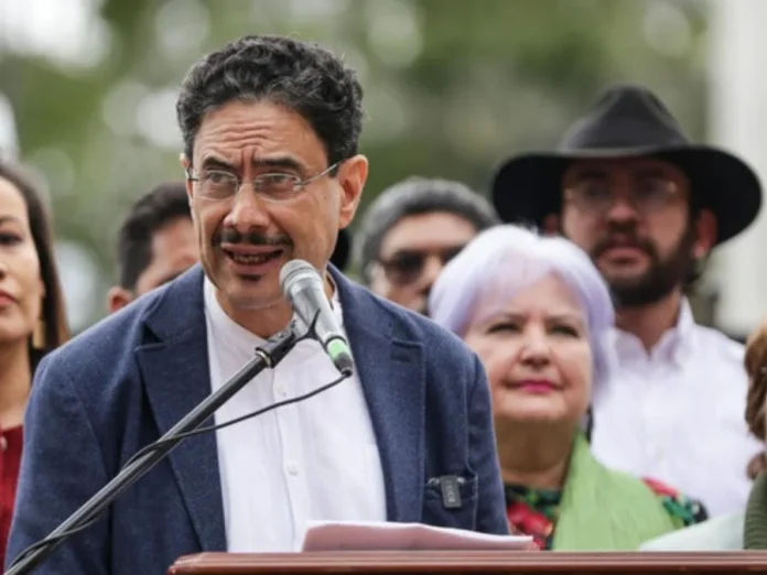 Cepeda acepta la derrota y reconoce a Abelardo de la Espriella como presidente electo