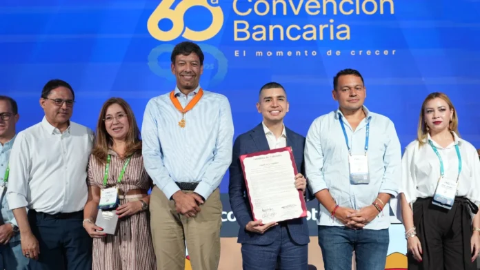 condecoraciones a Asobancaria
