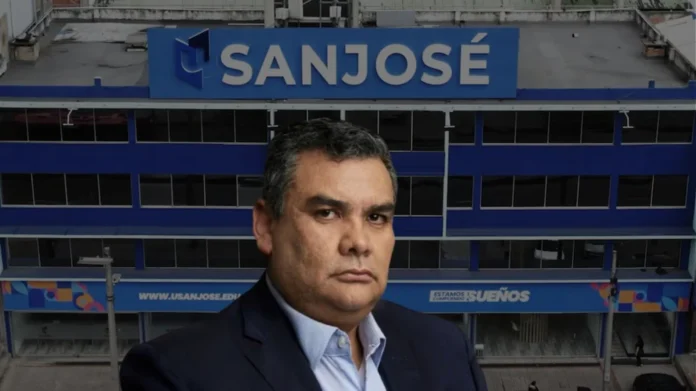 Juez avala pena contra exdirectivo