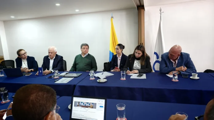 Confecoop propone modernizar la supervisión