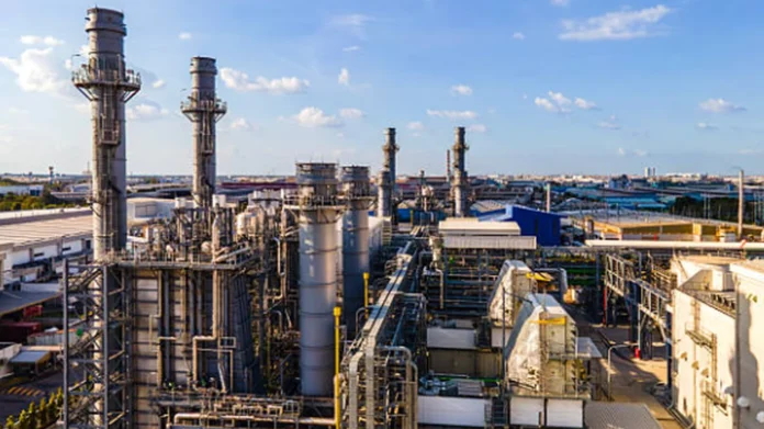 refinería saudita Ras Tanura