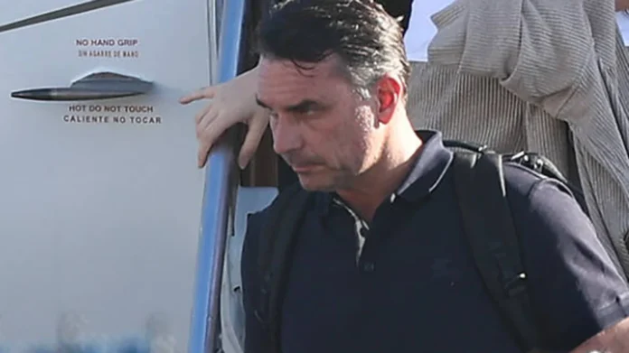 salida de Flávio Bolsonaro