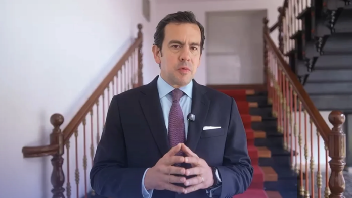 La salida de Rodrigo Lara irrumpe en el debate de sometimiento y provoca reclamos de estabilidad
